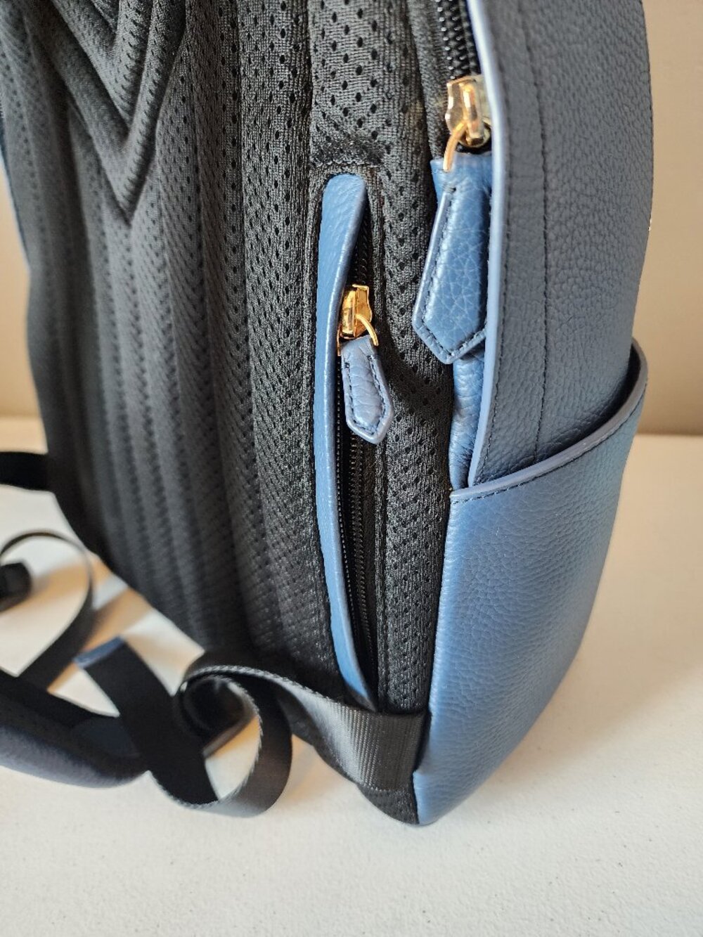 Maison de Sabre Backpack "LIKE NEW" - Picture 9 of 16